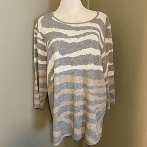 Chico's Heathered Gray Knit Top